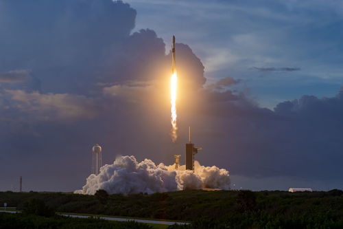 SpaceX推迟发射搭载23颗“星链”卫星的“猎鹰9号”火箭