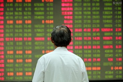 快餐帝国盘中异动 股价大跌9.81%报0.193港元