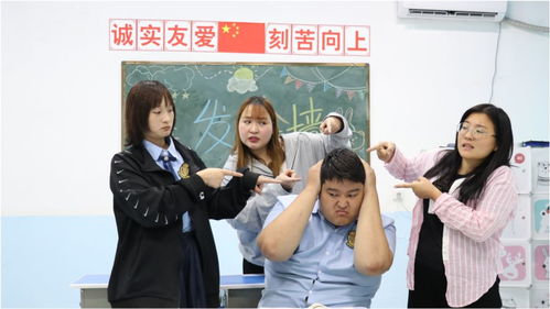 短剧免费看全集二胖