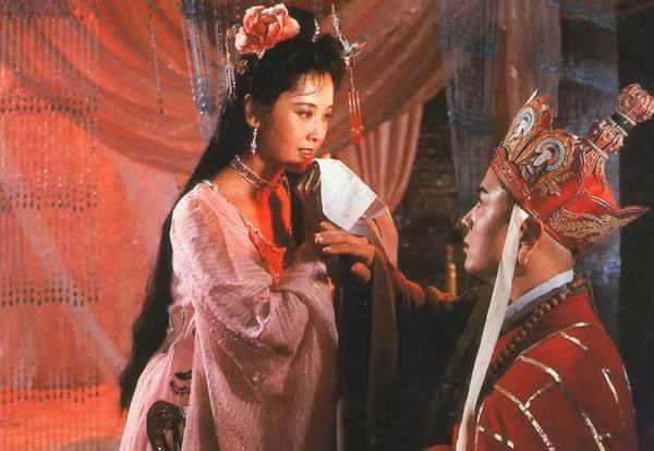 穿越女儿国短剧免费看全集_穿越到女儿国电视剧网剧