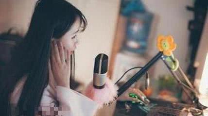 短剧身体互换后妈宝男主替我生孩子免费在线观看--第1张