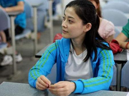 短剧离婚后！她转身收到六胎孕检单免费在线观看_离婚时她竟然怀孕了--第1张