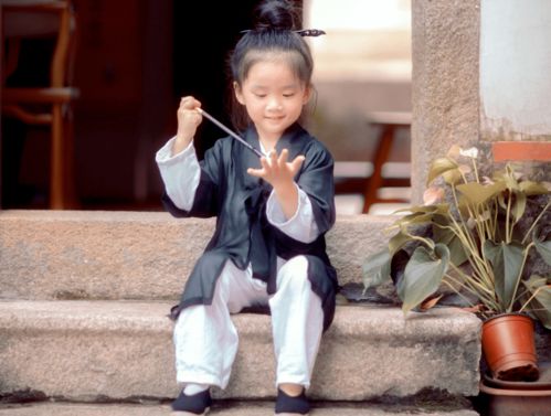 短剧天降三宝，大佬妈咪拽又飒免费在线观看_天降三宝妈咪马甲满地掉免费阅读--第1张
