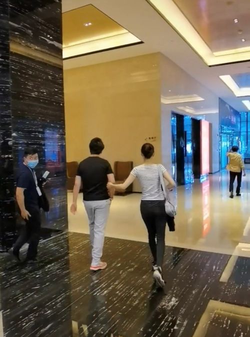 短剧闪婚老公是超级豪门免费在线观看_闪婚老公是首富免费--第1张