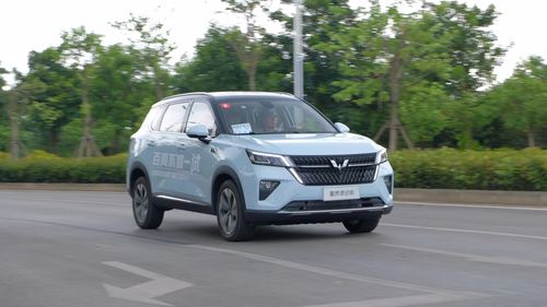 五菱星辰suv报价及图片_五菱星辰suv报价图片及油耗--第1张