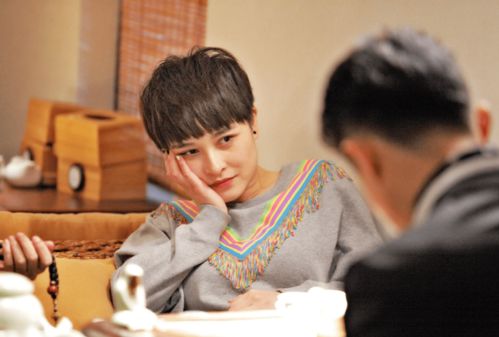 短剧重回之破烂大王免费在线观看_重生之破烂王下载--第1张