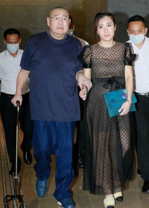 短剧摊牌了，保安老爸是首富路文卓&柯以免费在线观看_老爸是保安公司老板电视剧名字--第1张