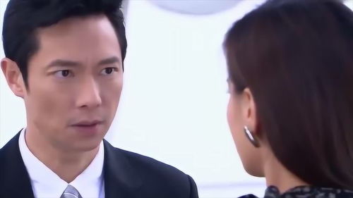 短剧渣男逃婚，她当场改嫁首富左一免费在线观看_渣男求复婚完整版视频--第1张
