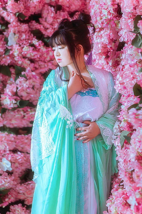 短剧轻舟已过万重山&封神之妲己娘娘请自重免费在线观看--第1张