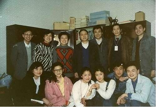 短剧我爸带我嫁入豪门后免费在线观看_带着我爸去留学演员--第1张