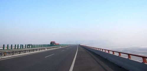 跑车为什么不敢跑高速_跑车为什么不能开得慢--第1张