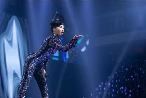 热播短剧开局离婚天后演唱会现场请我出道免费在线观看_开局离婚的文娱小说--第1张
