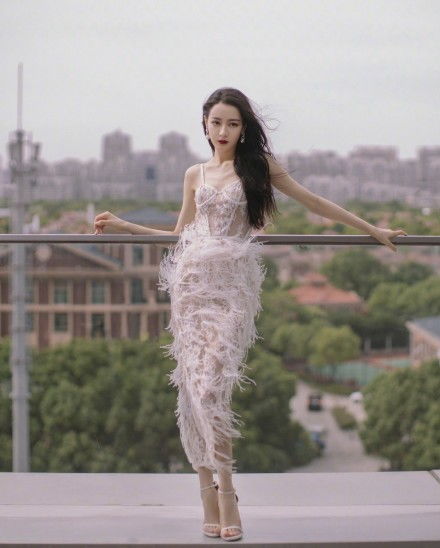 短剧和离后夫人惊艳了世界免费在线观看_和离之后--第1张