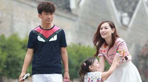 热播短剧一胎二宝：我的妈咪惹不得免费在线观看_一胎二宝妈咪她又甜又爆--第1张