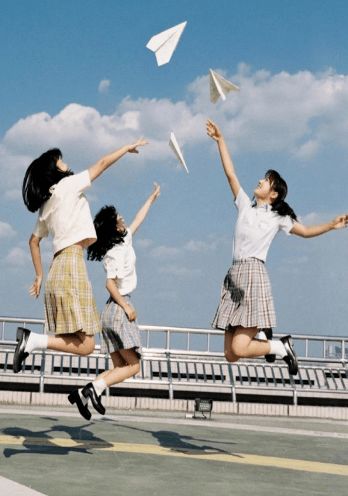 短剧我的学生都是大佬免费在线观看_我的学生都是妖怪大佬百度云--第1张