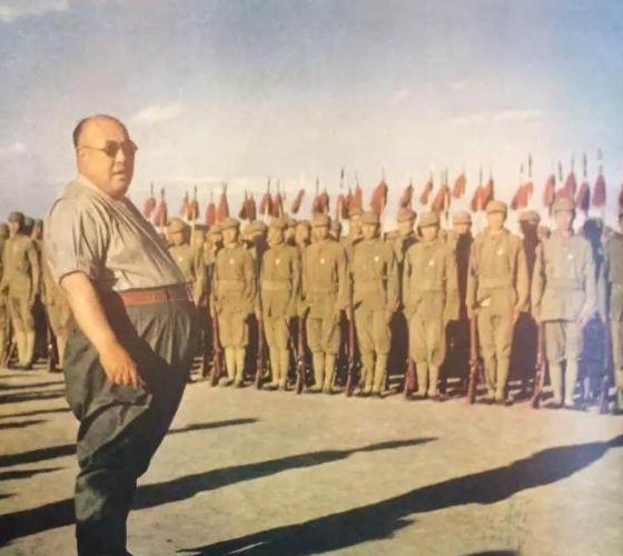 短剧龙隐于田：老农父亲是大佬免费在线观看_意恐迟迟归短剧全集免费--第1张