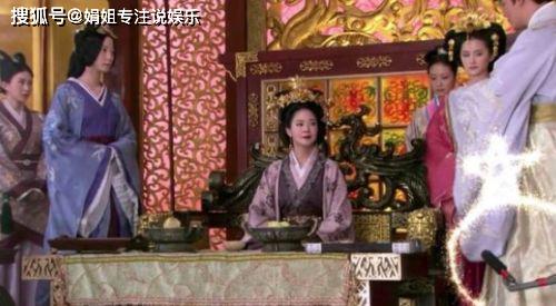 短剧没人告诉我，我爹是皇帝啊穿越剧免费在线观看_我爹是皇上有的是钱什么小说--第1张