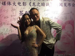 短剧霆少，夫人假死后偷生三个娃免费在线观看_免费1100集短剧已完结在线观看--第1张