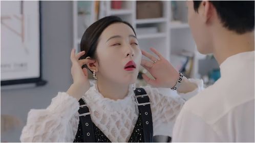 热播短剧报告凌总，夫人发现你马甲了免费在线观看_报告总裁,夫人要离婚小说免费阅读--第1张