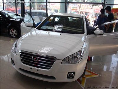 奔驰报价及图片大全价格表车型_奔驰报价及图片大全 价格表--第1张