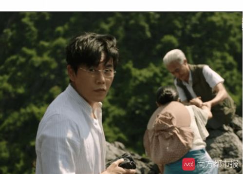 热播短剧高手下山五个师姐宠上天免费在线观看_小伙下山五个师姐--第1张