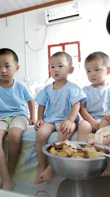短剧我的三个儿子是大佬全集观看_我的三个孩子叫什么--第1张