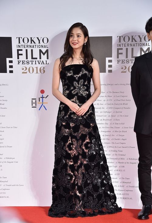 短剧大佬妈咪美又野全集观看_大佬妈咪超霸气15章--第1张