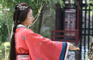 短剧绝色师姐请自重全集观看_我的绝色师姐太宠了完整版--第1张