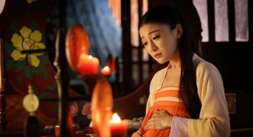 短剧刁蛮退婚女师姐帮我报大仇$两情相悦竟是退婚女全集观看--第1张