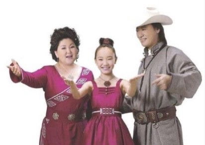 短剧天降三宝大佬妈咪拽又飒全集观看_天降三宝妈咪马甲--第1张