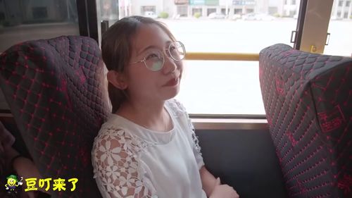 短剧穿成女配把高冷霸总钓成翘嘴全集观看_穿成霸气女配--第1张