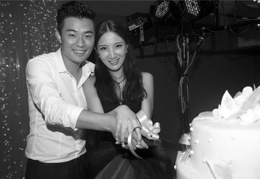 短剧离婚当天千亿总裁带我去领证全集观看_离婚当天他迎娶初恋--第1张