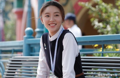 热播短剧离婚后萌宝和三个大佬哥哥宠翻我免费在线观看_离婚后我被三个萌宝团宠了--第1张
