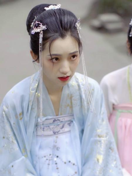 热播短剧王妃携子归来王爷宠翻了长篇免费在线观看_王妃,王爷回来了,还带回了一名女子--第1张
