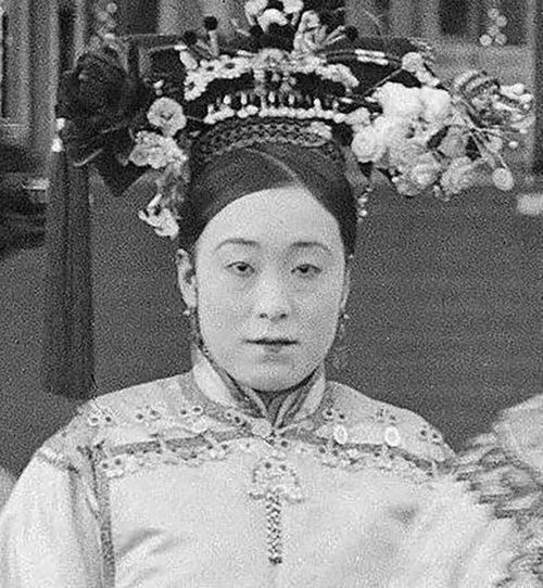 短剧九国公主倒追你管这叫废物全集观看_我想看九公主--第1张