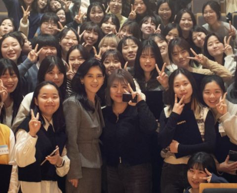 短剧震惊穷酸女友竟是财阀千金全集观看_女友是财阀的韩剧--第1张