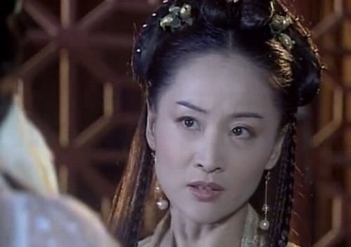 短剧战皇的美女夫人长篇全集观看_战皇介绍--第1张