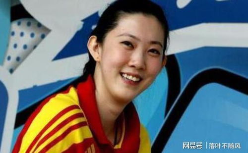 短剧离婚后她成了总裁全集观看_离婚后她竟然成了女神--第1张