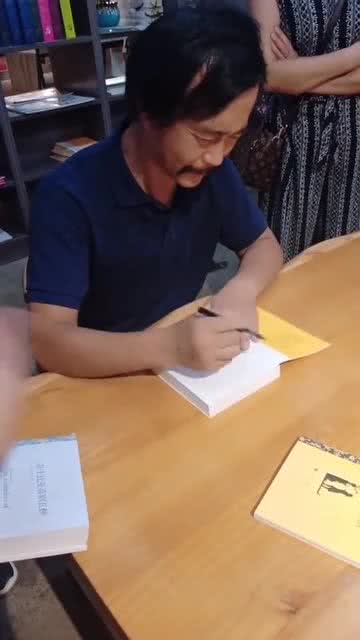 短剧沈先生为何要这样对我全集观看_沈先生怎么不直播了--第1张