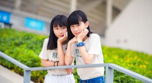 短剧我的双胞胎姐姐飒爆了全集观看_我的双胞胎去哪了--第1张