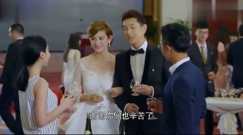短剧休夫后化身总裁惊艳全场全集观看_休夫by--第1张