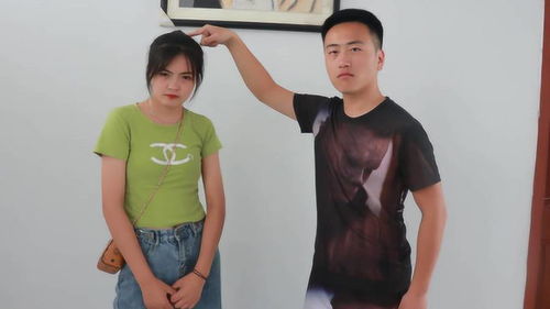 短剧服务至上女总裁擦边剧短剧完整版 ，服务至上，女总裁引领短剧新潮流——擦边剧短剧完整版--第1张