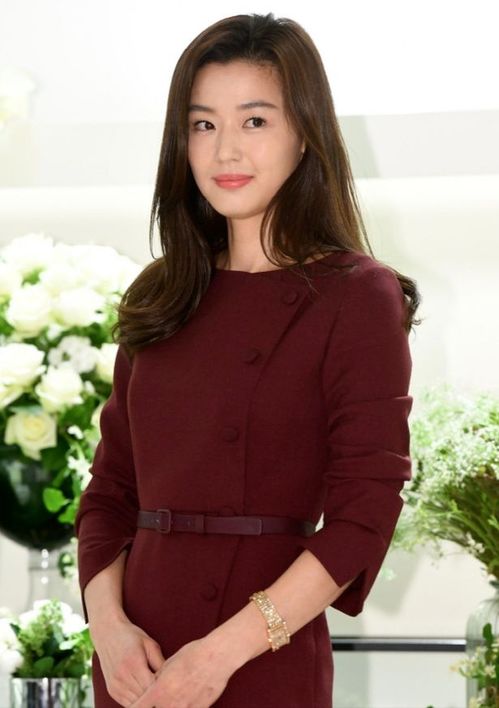 短剧闪婚后财阀老公又野又欲短剧完整版 闪婚财阀老公，短剧完整版--第1张