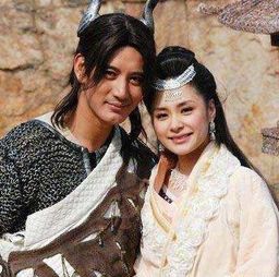 短剧回到古代君临天下穿越剧短剧完整版 穿越剧短剧完整版--第1张