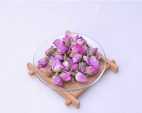 女人喝玫瑰花茶的功效 女人喝玫瑰花茶的功效--第1张