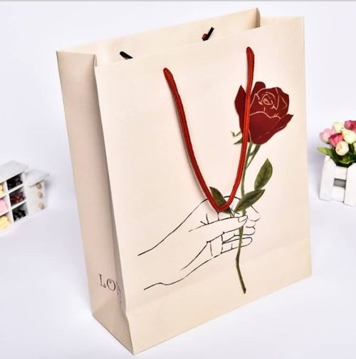 鲜花礼品袋 鲜花礼品袋，传递温馨与美好的使者--第1张