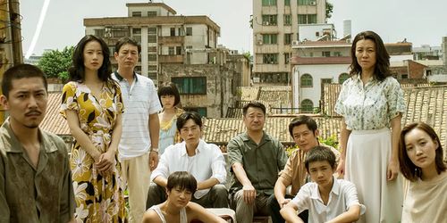  热播短剧十年后我回村炸翻全场在线免费观看全集，十年后回村炸翻全场，免费在线观看全集--第1张