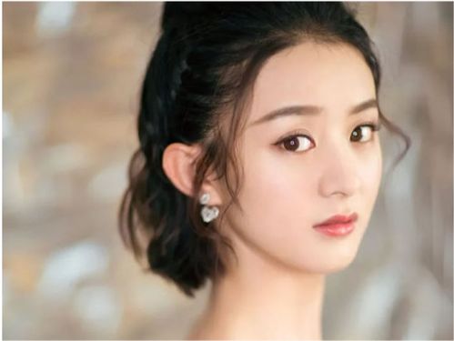  热播短剧退圈后我被双大佬宠翻了在线免费观看全集，退圈天后回归后，被两位大佬宠翻了--第1张
