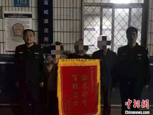  热播短剧拐个大佬当夫婿在线免费观看全集，拐个大佬当夫婿免费在线观看，热播短剧奇异家庭--第1张