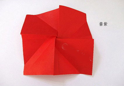  怎么用正方形纸折玫瑰花--第1张